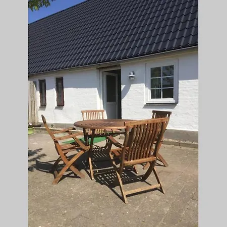 Apartment Ved Kongeaen